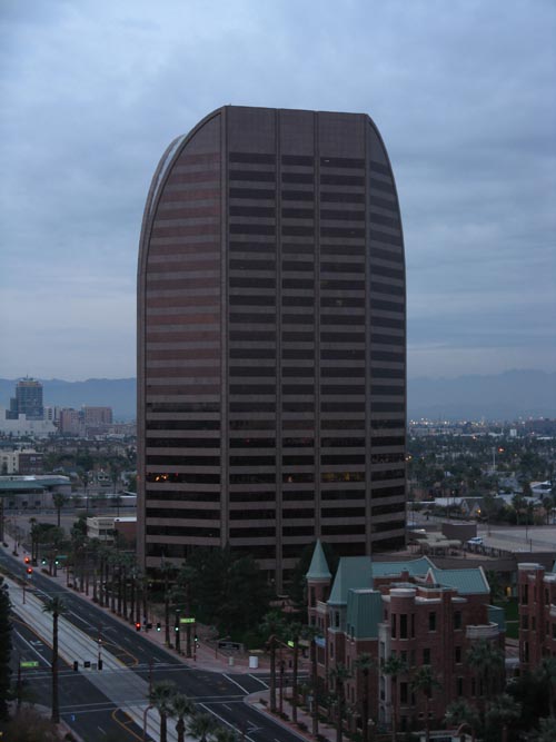 Viad Tower, 1850 North Central Avenue, Phoenix, Arizona, January 4, 2009