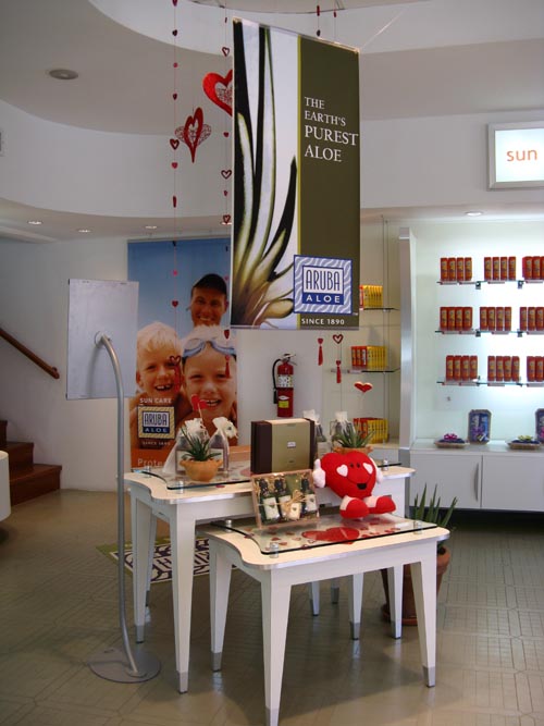 Store Display, Aruba Aloe Factory, Museum & Store, Pitastraat 115, Oranjestad, Aruba