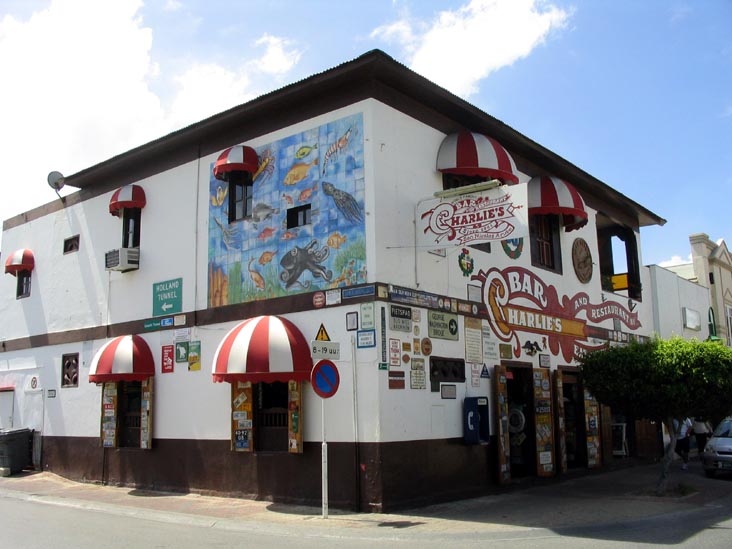Charlie's Bar, Veenzeppenfeldstraat 56, San Nicholas, Aruba