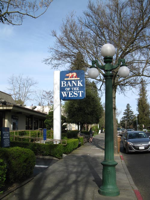 Bank of the West, 1451 Main Street, St. Helena, California