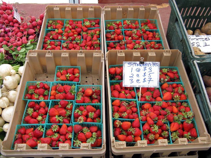 Strawberries, Ferry Plaza Farmers Market, The Embarcadero, San Francisco, California