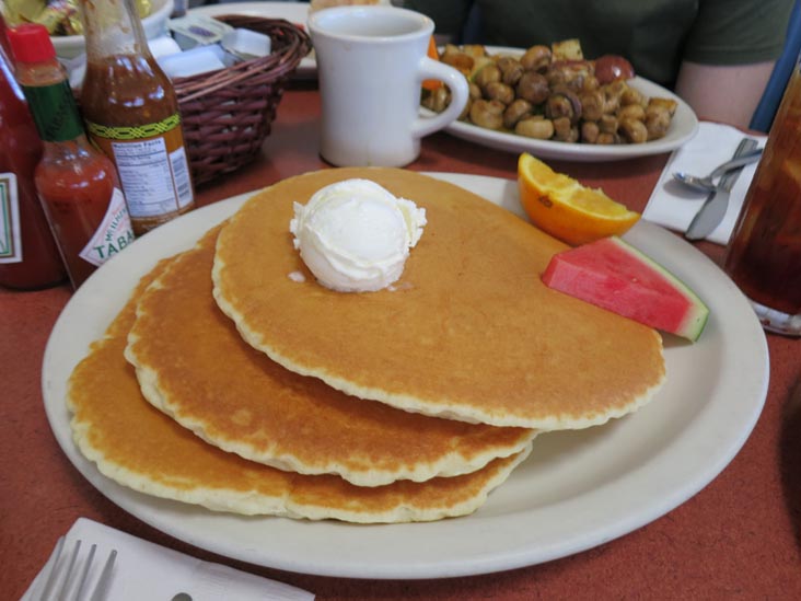 Buttermilk Hotcakes, BMargie's Diner, 1135 24th Street, Paso Robles, California