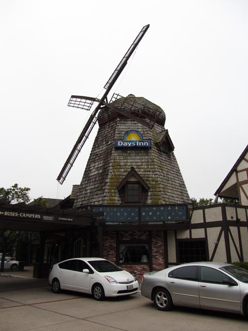 Days Inn Windmill, 114 East Highway 246, Buellton, California