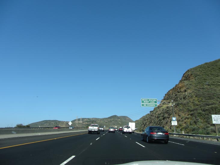 US 101/Ventura Freeway Between Camarillo and Thousand Oaks, California, May 19, 2012