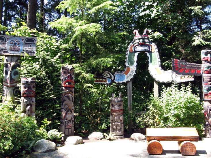 Totem Poles, Totem Park, Capilano Suspension Bridge, North Vancouver, BC, Canada