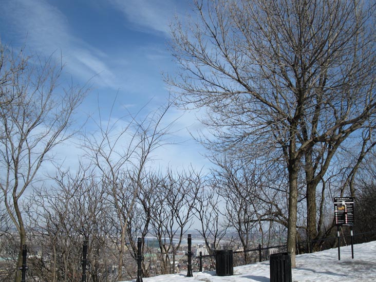 Le Belvédère Camillien-Houde/Camillien Houde Lookout, Parc du Mont-Royal/Mount Royal Park, Montréal, Québec, Canada