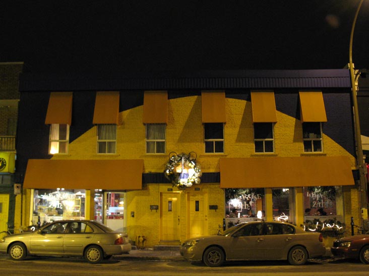Resto La Banquise, 994, Rue Rachel Est, Montréal, Québec, Canada