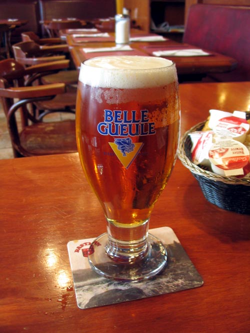 Belle Gueule Beer, Le Petit Coin Latin, Rue Sainte-Ursule, Québec City, Canada