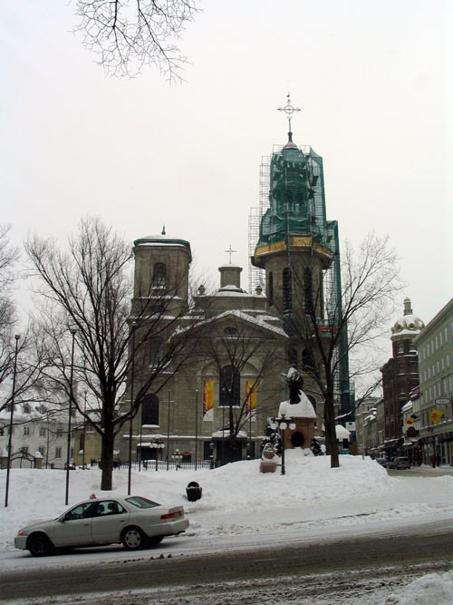 Notre Dame de Québec, Place de l'Hôtel de Ville, Québec City, Canada