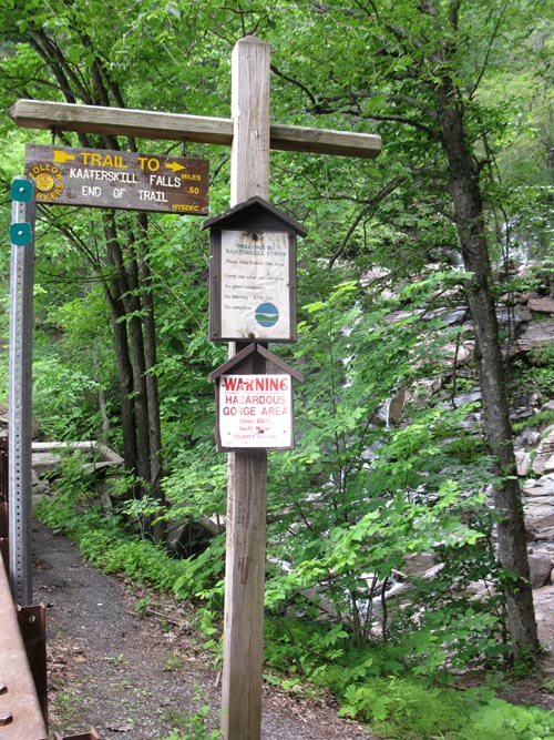 Trail Head, Kaaterskill Falls Trail, Kaaterskill Falls, Catskills, New York