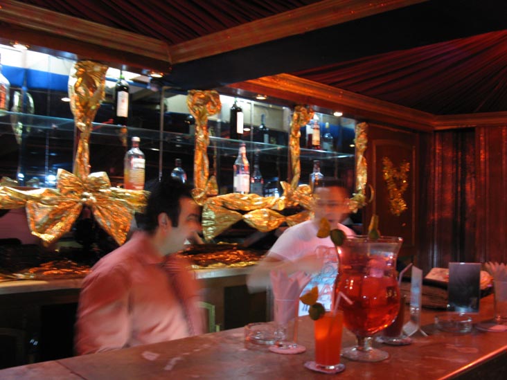 King's Head Pub, Zayed Hotel, 42 Abu El Mahasen El Shazly Square, Mohandeseen, Cairo, Egypt