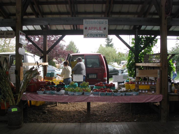 Reisinger's Apple Country Stall, Ithaca Farmers Market, Steamboat Landing, Ithaca, New York