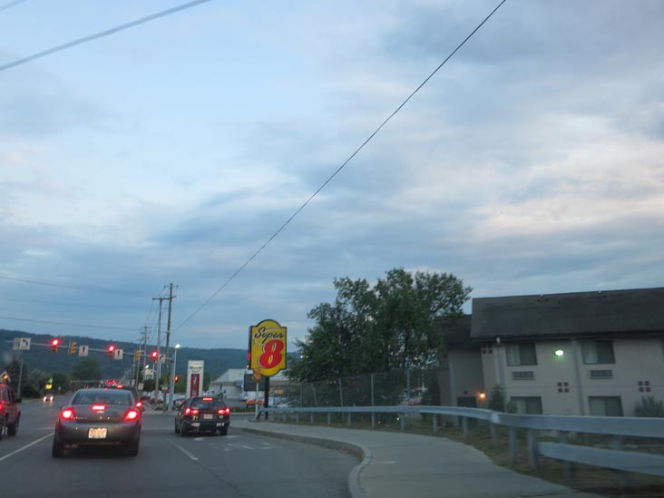 Super 8, 400 South Meadow Street, Ithaca, New York
