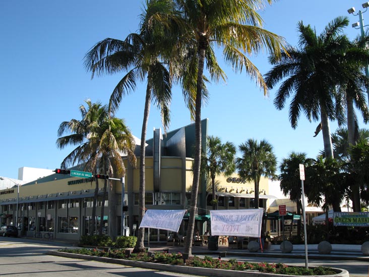 Lincoln Road and Meridian Avenue, NE Corner, South Beach, Miami, Florida