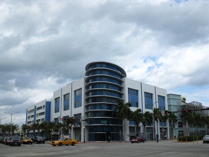 Washington Avenue and 5th Street, NE Corner, South Beach, Miami, Florida