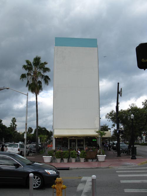 Washington Avenue and 7th Street, NW Corner, South Beach, Miami, Florida