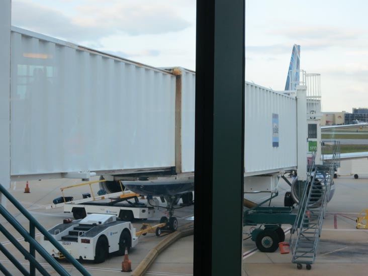 Sarasota-Bradenton International Airport, Sarasota, Florida, November 9, 2013