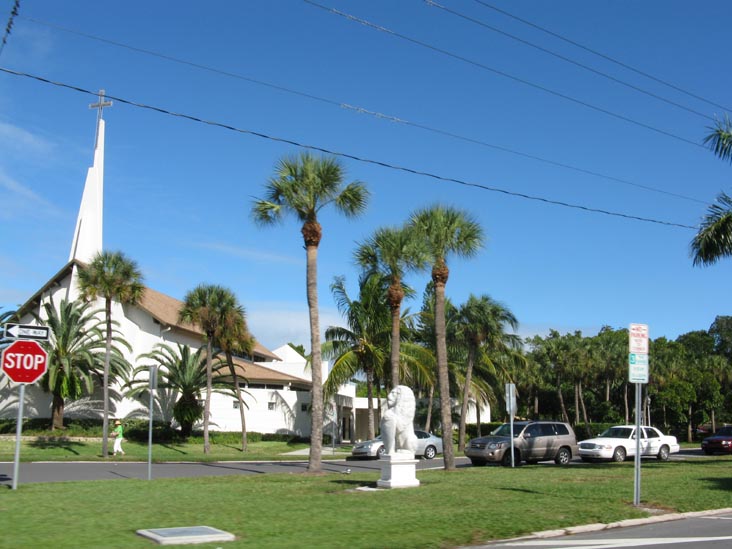 St. Armands Circle, Sarasota, Florida, November 11, 2009