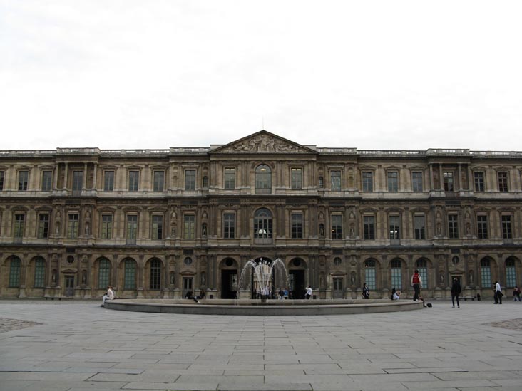 Cour Carrée, Musée du Louvre, Paris, France