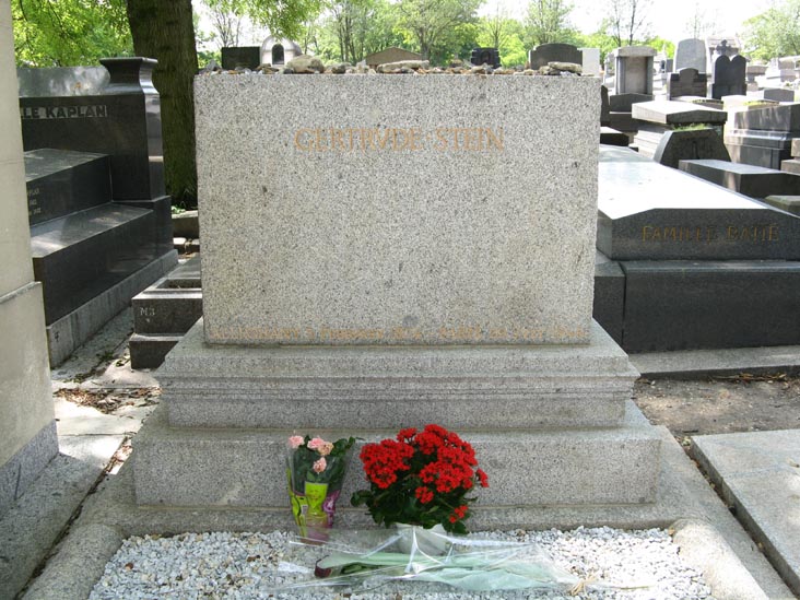 Gertrude Stein Grave, Cimetière du Père-Lachaise (Père-Lachaise Cemetery), 20e Arrondissement, Paris, France