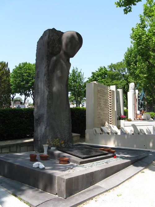 Holocaust Memorial, Cimetière du Père-Lachaise (Père-Lachaise Cemetery), 20e Arrondissement, Paris, France