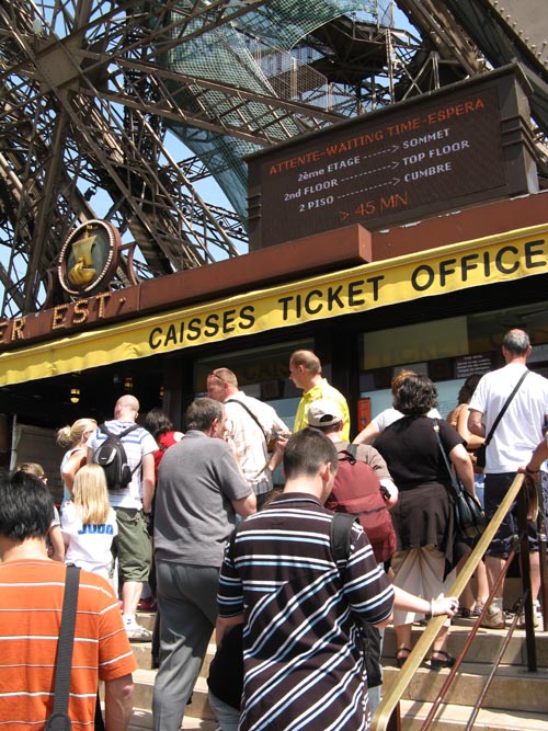 Caisses (Ticket Office), Pilier Est (East Pillar), Tour Eiffel (Eiffel Tower), Paris, France