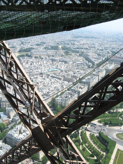 Ascenseur Jusqu'au Sommet (Elevator to Top Floor), Tour Eiffel (Eiffel Tower), Paris, France