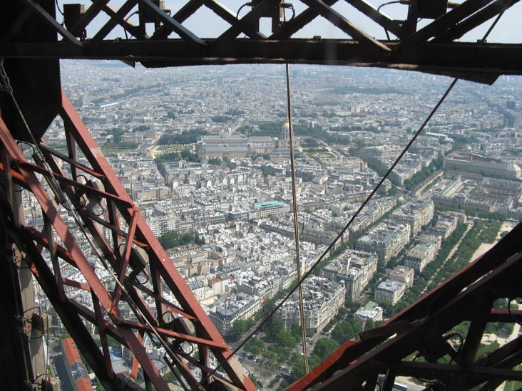 Ascenseur Jusqu'au Sommet (Elevator to Top Floor), Tour Eiffel (Eiffel Tower), Paris, France