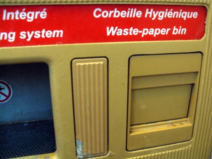Corbeille Hygiénique (Waste-Paper Bin), Sanisette (Toilettes Accès Gratuit/Free Public Toilet), Boulevard des Capuchines, 9e Arrondissement, Paris, France