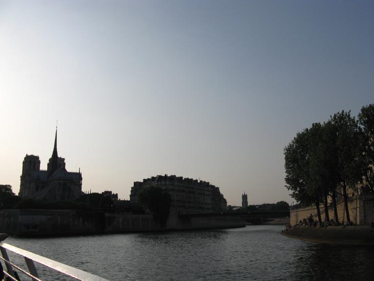 Notre-Dame, Île de la Cité From Bateaux-Mouches Sightseeing Cruise, River Seine, Paris, France