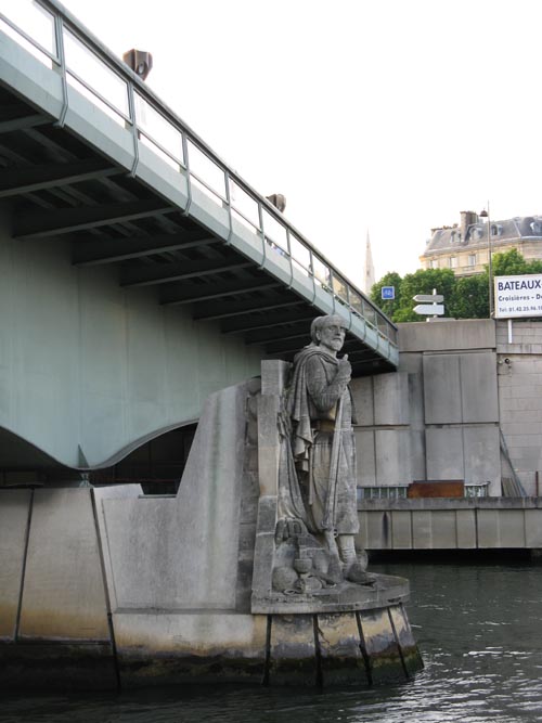 Pont de l'Alma, Bateaux-Mouches Sightseeing Cruise, River Seine, Paris, France