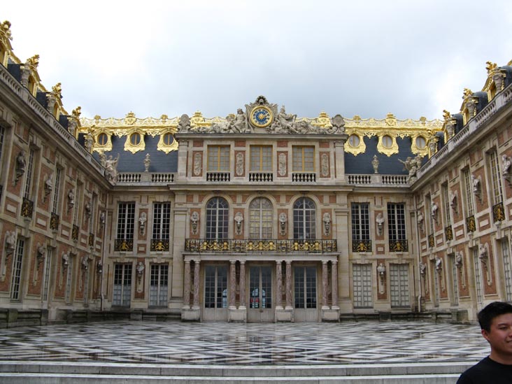 Marble Courtyard, Château de Versailles (Palace of Versailles), Versailles, France