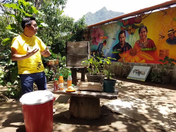 Xunah Kaab, Camino a Pakajnom, San Juan La Laguna, Guatemala, July 29, 2019