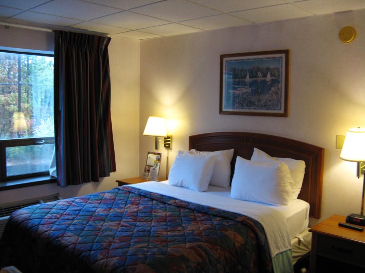 Room 251, Days Inn, 915 Union Avenue, New Windsor, New York