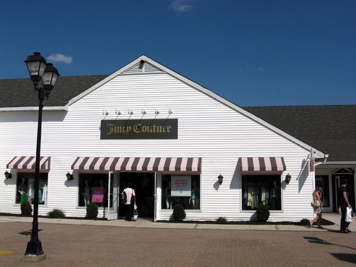 Juicy Couture, Red Apple Court, Woodbury Common, Central Valley, Orange County, New York