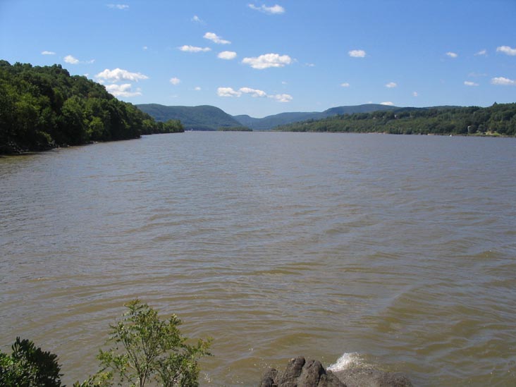 View South Down The Hudson River, Arden Point Trail, Hudson Highlands State Park, Garrison, New York