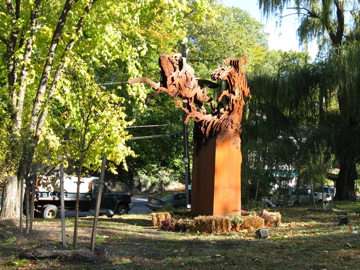 Headless Horseman Statue, Headless Horseman Bridge Site, North Broadway, Sleepy Hollow, New York
