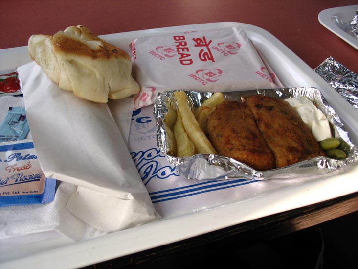 Breakfast Service, Delhi-Agra Shatabdi Express, India