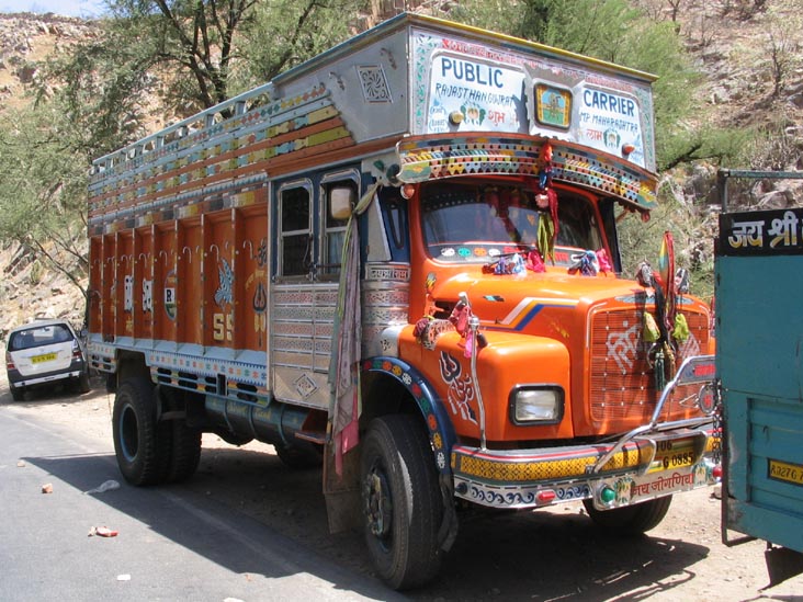 Tata Lorry, National Highway No. 8, Eklingi, Rajasthan, India