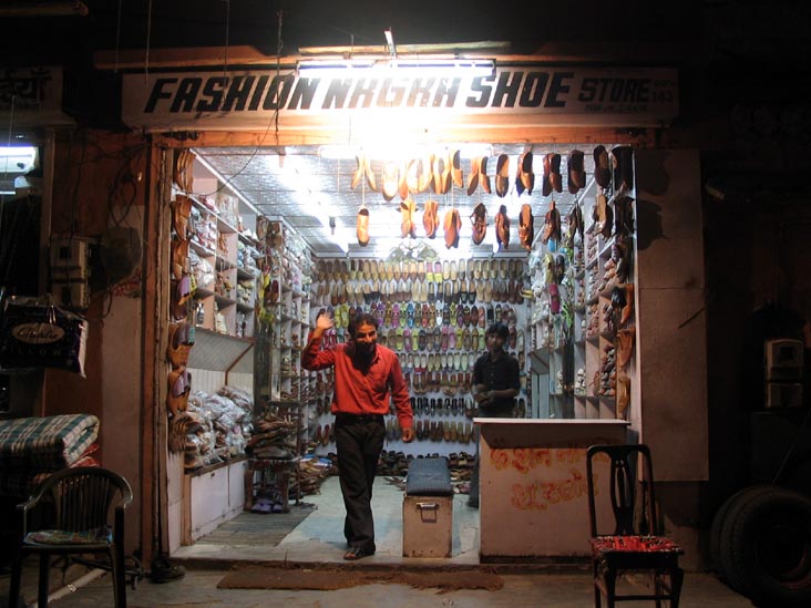 Fashion Nagra Shoe Store, Shop No. 143, Chandi Ki Taksal, Jaipur, Rajasthan, India