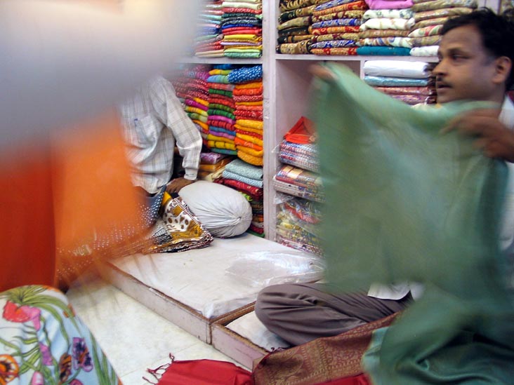 Harinarayan Nathulal, Shop No. 326, Tripolia Bazar, Jaipur, Rajasthan, India