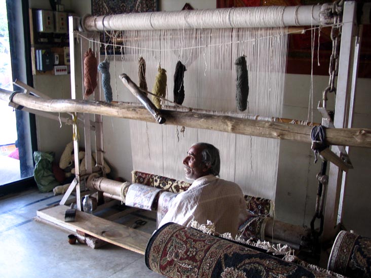 Loom Demonstration, Rajasthali Textile Development Corporation, Amer Road, Jaipur, Rajasthan, India
