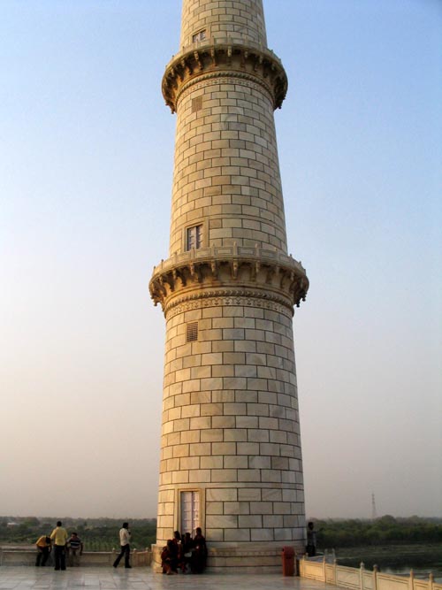 Minaret, Taj Mahal, Agra, Uttar Pradesh, India