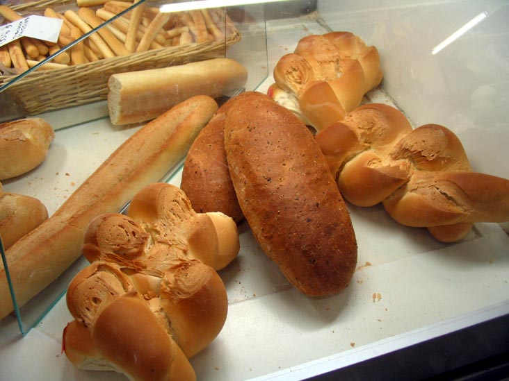 Bread, Mercato delle Erbe (Ugo Bassi Market), Bologna, Emilia-Romagna, Italy