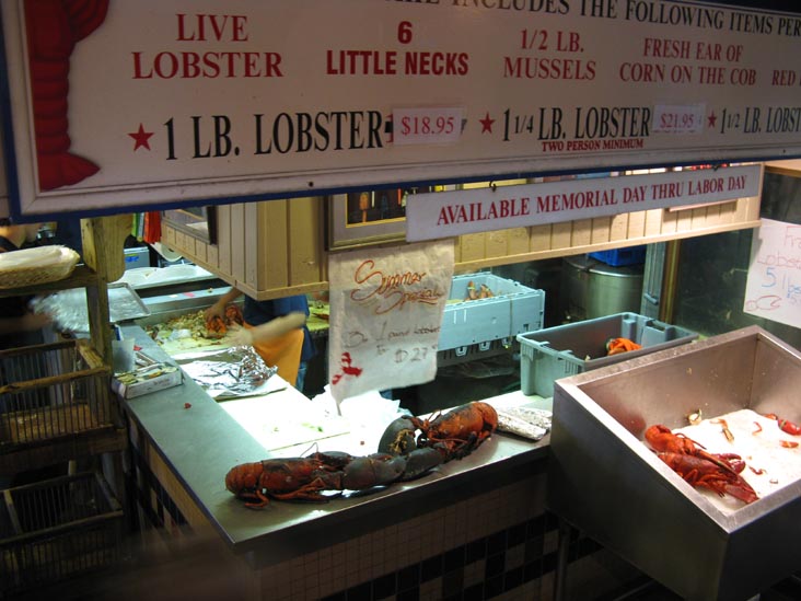 Jordan Lobster Farms, 1 Pettit Place, Island Park, New York