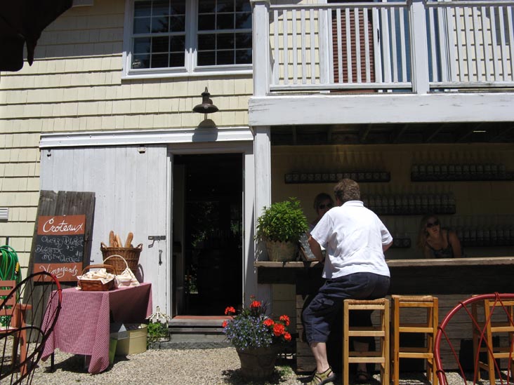 Croteaux Vineyards, 1450 South Harbor Road, Southold, New York, July 4, 2009