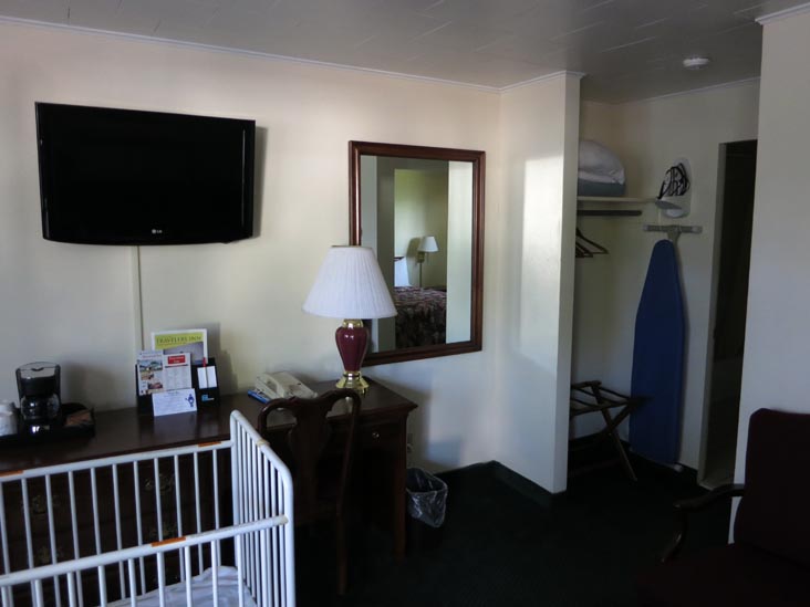 Room 43, Traveler's Inn, 130 Pleasant Street, Brunswick, Maine, July 5, 2013
