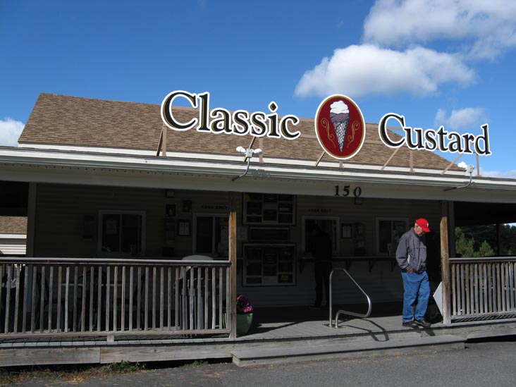Classic Custard, 150 US Route 1, Freeport, Maine