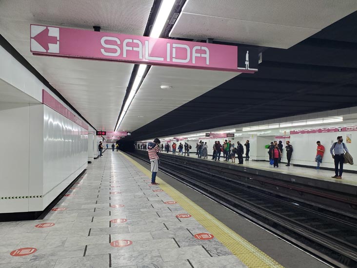 Cuauhtémoc Metro Station, Colonia Juárez, Mexico City/Ciudad de México, Mexico, August 5, 2021