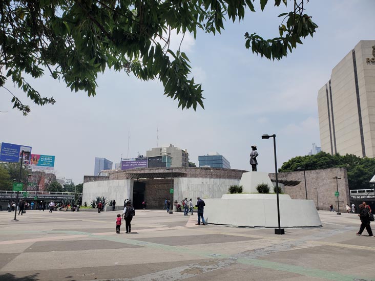 Insurgentes Metro Station, Colonia Juárez, Mexico City/Ciudad de México, Mexico, August 13, 2021